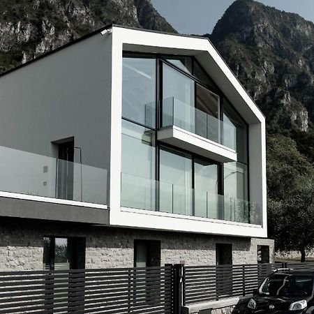 Italianway - Villa Paloma Marone Exterior photo